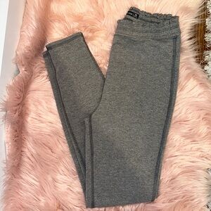 A&F Ruffle Waist Skinny Sweatpants Leggings